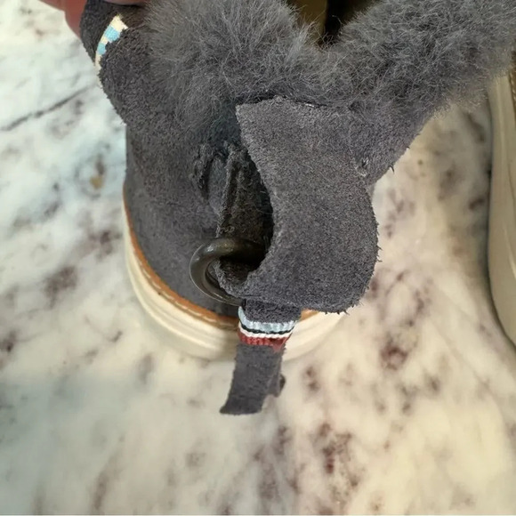 EUC TOMS Paxton Slip on Sneaker - Picture 5 of 5